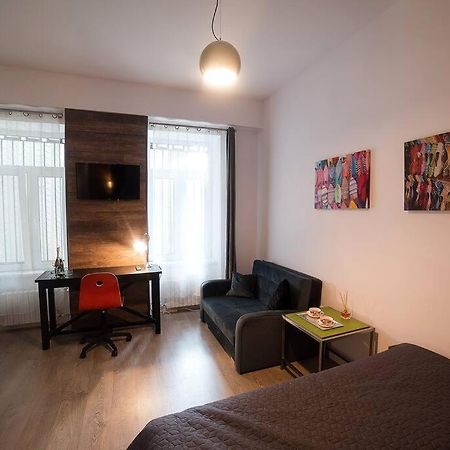 Ultra Central Bohemian Apartment 2 Cluj Napoca Bagian luar foto